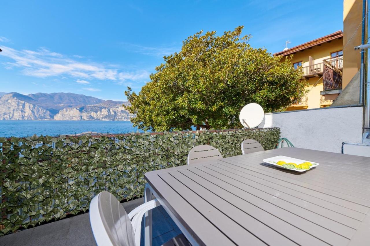 Lake Front Casa Christina มัลเชซิเน ภายนอก รูปภาพ